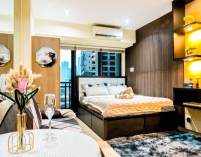 Luxe Makati Staycation w/ Pool, Spa & City Views