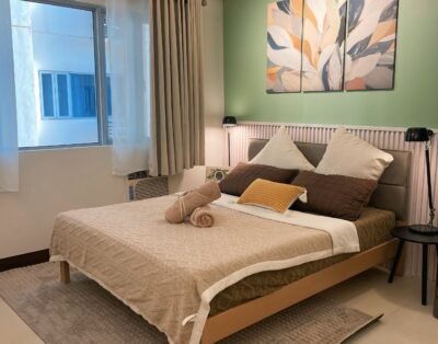 Venice McKinley Stay | Pool Gym | Wi-Fi + Netflix